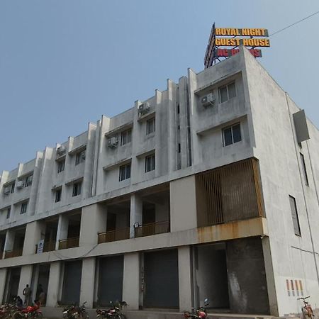 Hotel Royal Night Daman Exterior photo