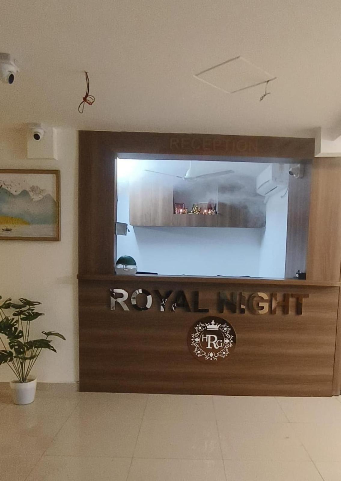 Hotel Royal Night Daman Exterior photo